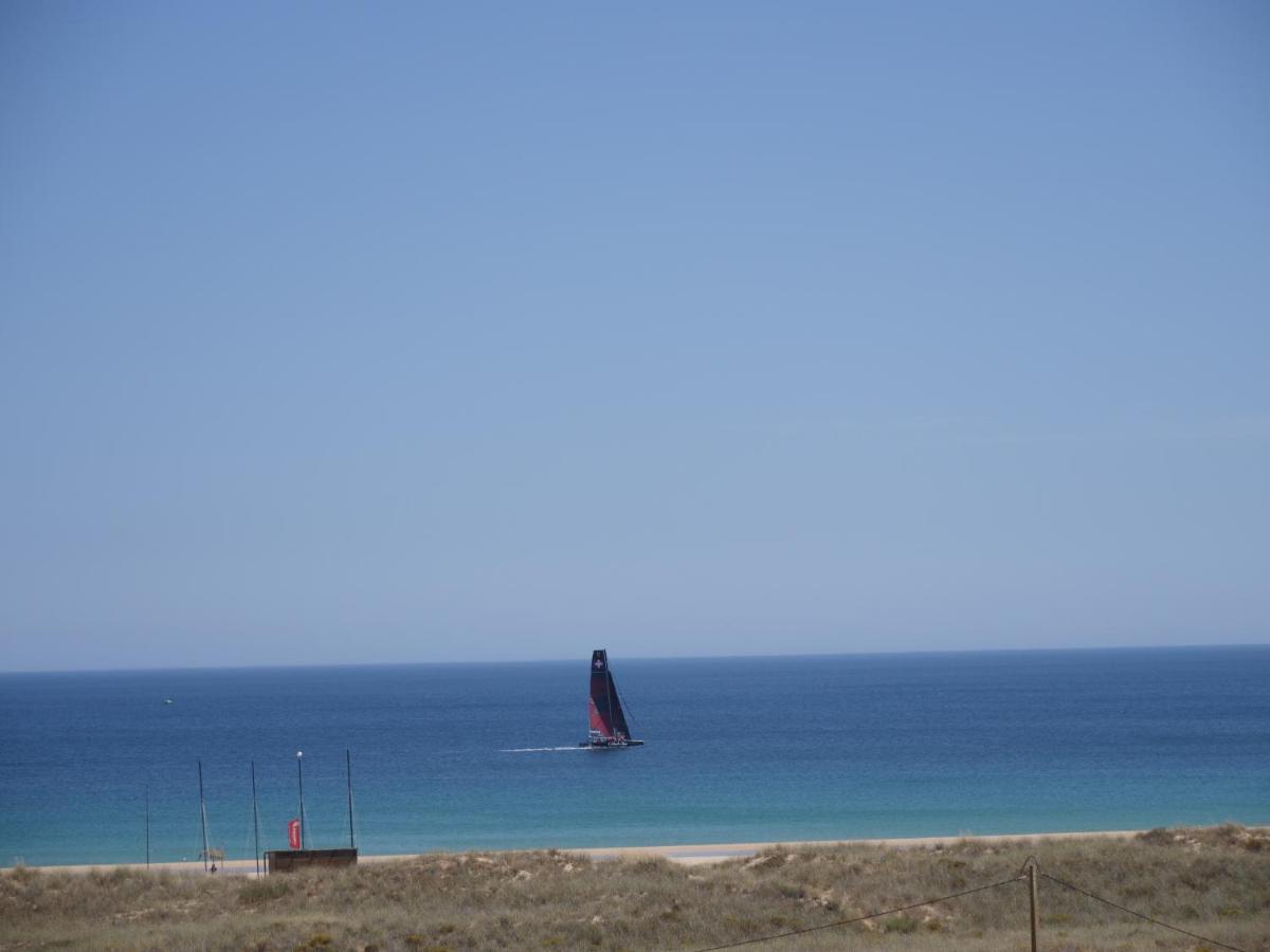 Cozy Apartment With Sea View Over Meia Praia Λάγος Εξωτερικό φωτογραφία